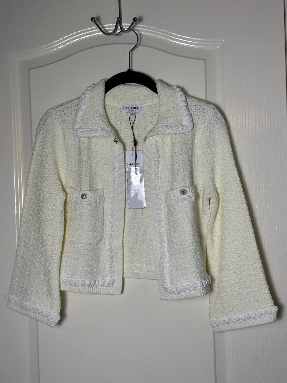 ✨NEW ✨CHANEL OFF WHITE CARDIGAN